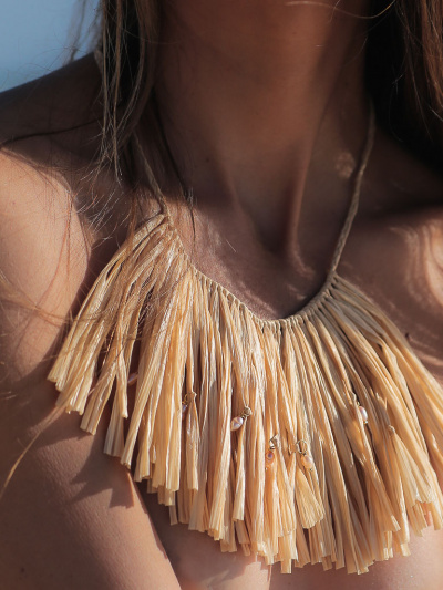 Raffia Natural pearl necklace